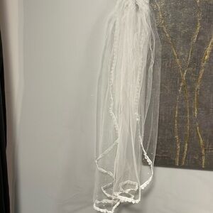 Brand new never worn wedding veil have a couple as I couldn’t make up my mind